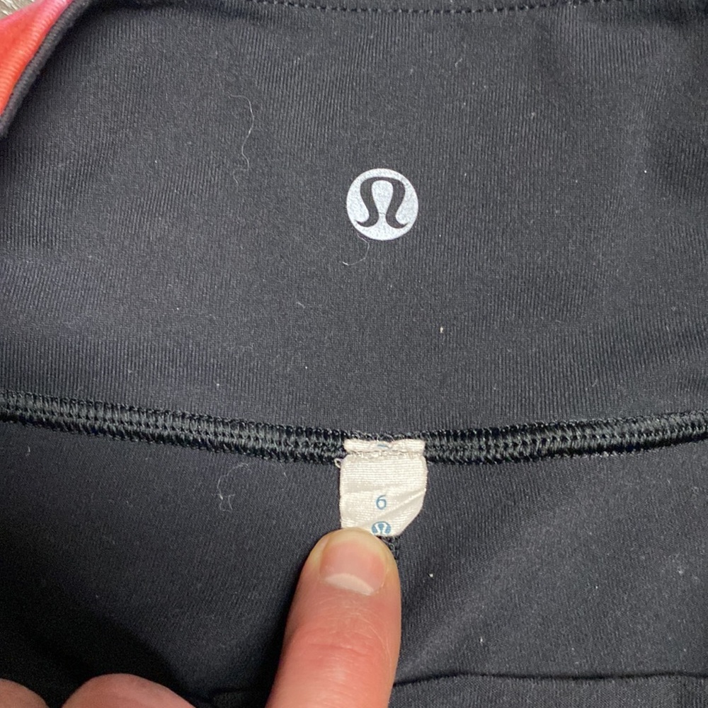 LuluLemon Leggings - Picture 2 of 4